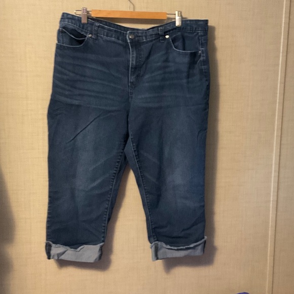 Jennifer Lopez Dark Blue Ankle & Cropped Jeans - Picture 1 of 5